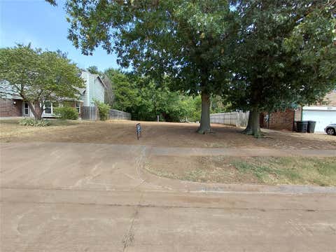 Photo of 2620 Amy Court, Moore, OK 73160 (MLS # 1245933)