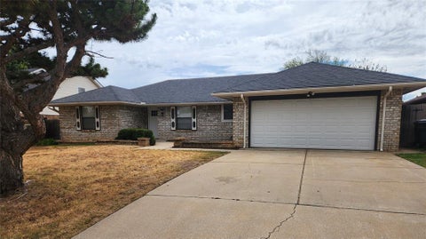 Photo of 7716 NW 102nd Street, Oklahoma City, OK 73172 (MLS # 1251108)