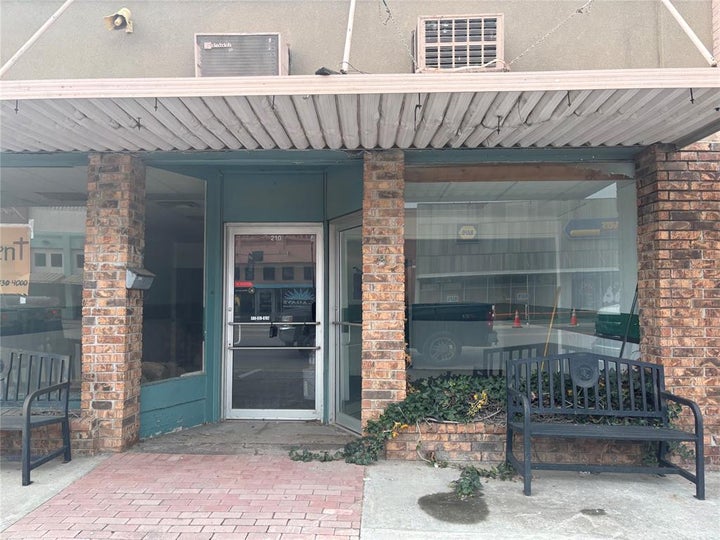 Photo 1 of 21 — 210 E Main Street, Davis, OK 73030