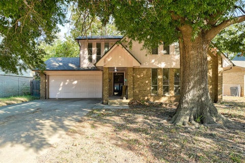 Photo of 1519 Charles Street, Norman, OK 73069 (MLS # 1238928)