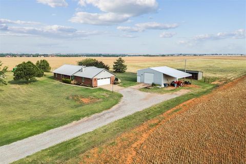 Photo of 503 Moffat Road NE RD, Piedmont, OK 73078 (MLS # 1229070)