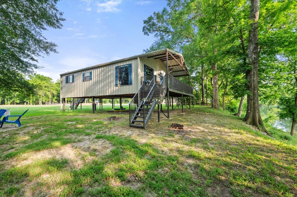 271 River West Lane