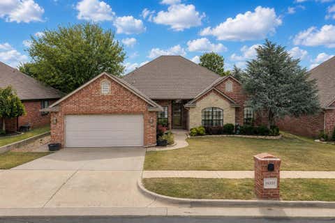 Photo of 16320 Old Elm Lane, Edmond, OK 73013 (MLS # 1241933)