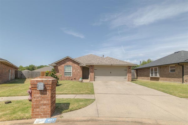 421 HIDDEN CREEK WAY, OKLAHOMA CITY, OK 73117 - Image 4e7ab92a9cdf4cbc27fe0a6f6ce296c7/913457459