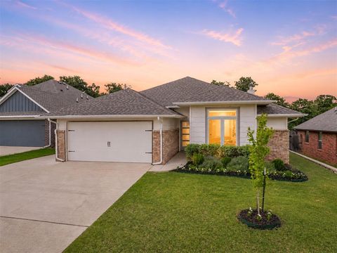 Photo of 8517 Stark Street, Edmond, OK 73007 (MLS # 1233846)