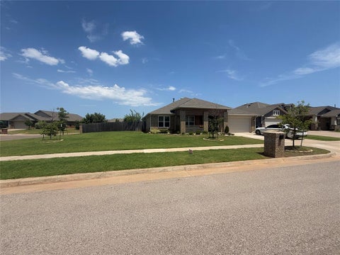 Photo of 18808 Bajo Drive, Edmond, OK 73012 (MLS # 1249403)