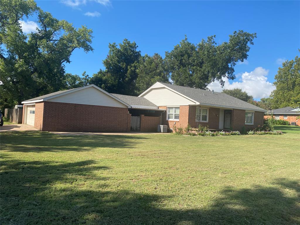 Photo 1 of 22 — 1204 W C Avenue, Elk City, OK 73644