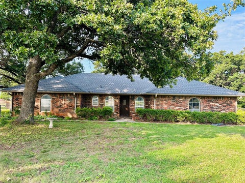 Photo of 107 Clador Drive, Chandler, OK 74834 (MLS # 1239478)