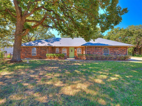 Photo of 107 Clador Drive, Chandler, OK 74834 (MLS # 1239478)