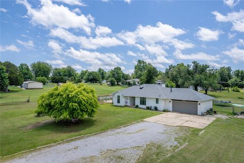 Photo of 11110 Jeffords Avenue, Choctaw, OK 73020 (MLS # 1216462)