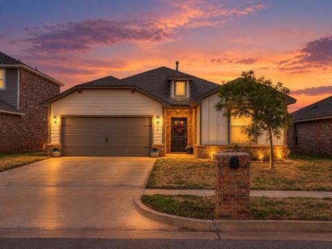 Photo of 901 NW 3rd Street, Newcastle, OK 73065 (MLS # 1252144)