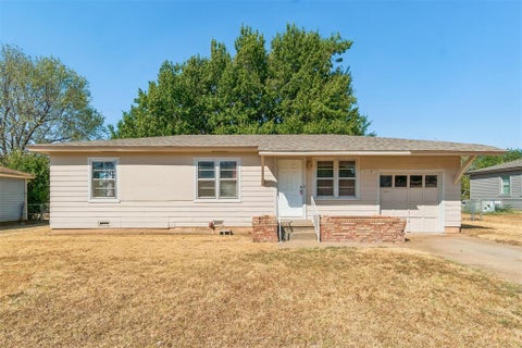 Photo of 1117 Marydale Avenue, Midwest City, OK 73130 (MLS # 1250412)