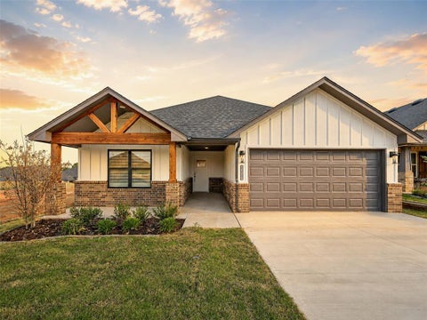 Photo of 4233 Overlook Pass, Edmond, OK 73025 (MLS # 1252735)