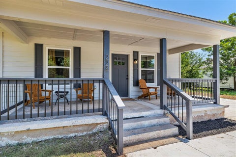 Photo of 224 N L Avenue, El Reno, OK 73036 (MLS # 1239353)