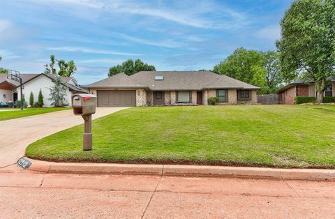 Photo of 12913 Burlingame Avenue, Oklahoma City, OK 73120 (MLS # 1230456)