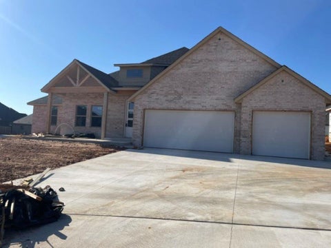 Photo of 11520 NW 104th Street, Yukon, OK 73099 (MLS # 1248734)