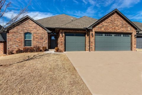 Photo of 6133 Oxnard Street, Edmond, OK 73034 (MLS # 1229592)