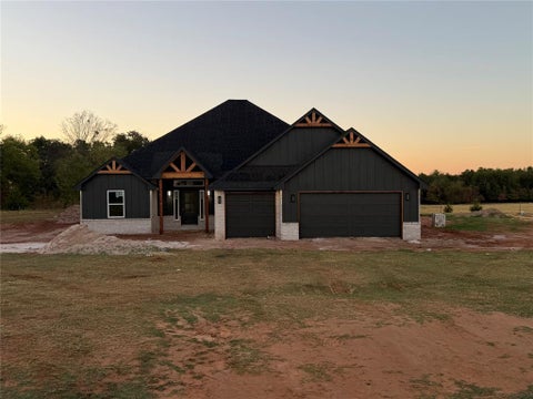 Photo of 2217 Autumn Ridge Court, Blanchard, OK 73010 (MLS # 1248127)