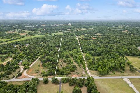Photo of 11402 E Post Oak Road, Noble, OK 73068 (MLS # 1227114)