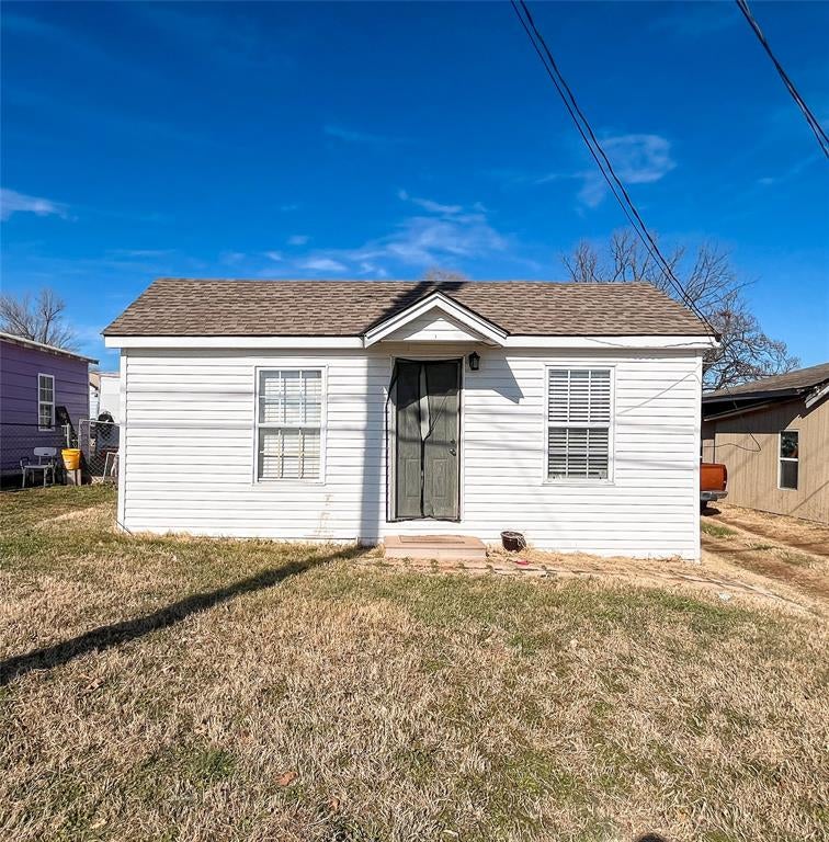 Photo 1 of 9 — 2433 SE 15th Street, Oklahoma City, OK 73129