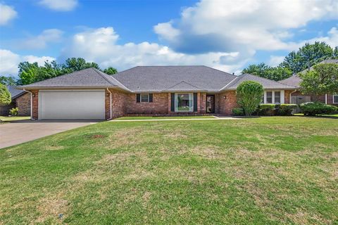 Photo of 4031 Spyglass Road, Oklahoma City, OK 73120 (MLS # 1229120)