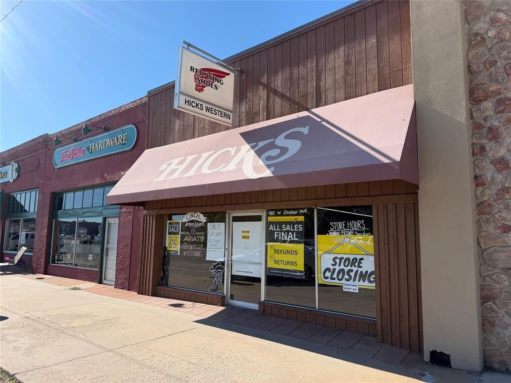 Photo 1 of 25 — 410 W Choctaw Avenue, Chickasha, OK 73018