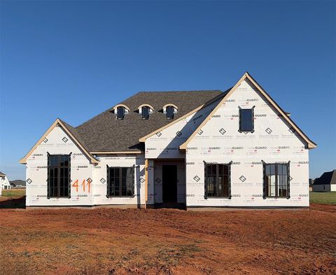 Photo of 411 Venetian Avenue, Piedmont, OK 73078 (MLS # 1216269)