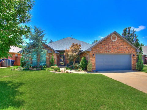 Photo of 7528 NW 133rd Street, Oklahoma City, OK 73142 (MLS # 1232506)