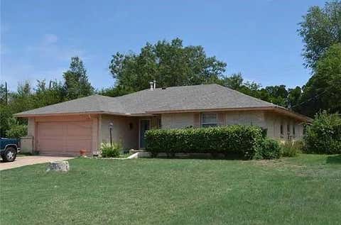 Photo of 4908 Fox Court, Oklahoma City, OK 73111 (MLS # 1244626)
