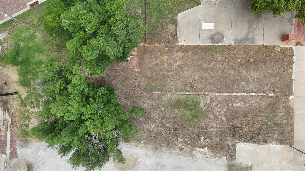 Photo 1 of 7 — 524 E Main, Shawnee, OK 74801