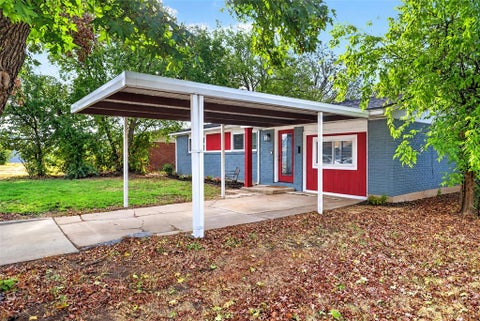 Photo of 604 SW 14th Street, Moore, OK 73160 (MLS # 1252252)