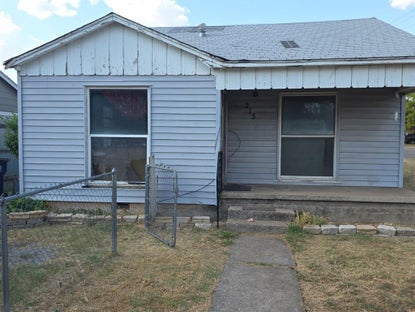 215 E Spruce Ave – Investment Home