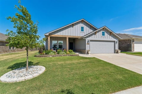 Photo of 13408 Grass Plain Avenue, Piedmont, OK 73099 (MLS # 1245001)