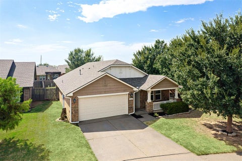 Photo of 2616 Ga Zump Drive, Norman, OK 73069 (MLS # 1246241)