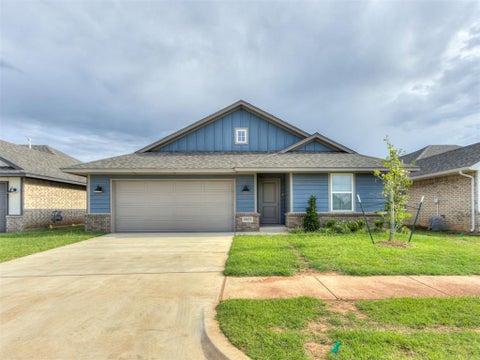 Photo of 10653 SW 18th Street, Yukon, OK 73099 (MLS # 1240016)