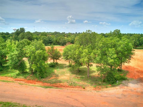 Photo of 30609 Stadium View Drive, Norman, OK 73072 (MLS # 1239148)