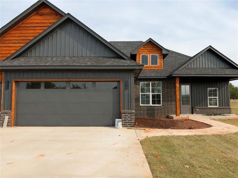 Photo of 1578 Sunset Run, Guthrie, OK 73044 (MLS # 1231490)