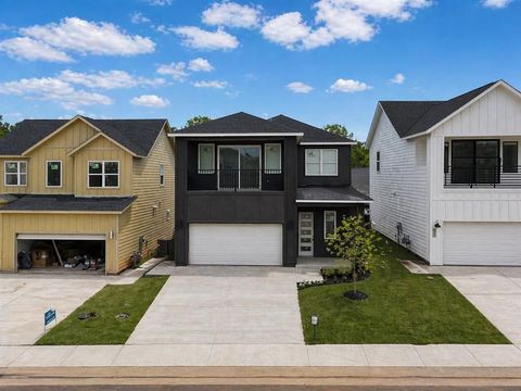 Photo of 2536 NW 131st Street, Oklahoma City, OK 73120 (MLS # 1228301)