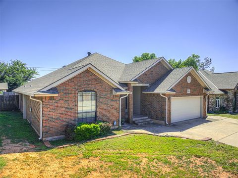 Photo of 3104 SW 126th Street, Oklahoma City, OK 73170 (MLS # 1229276)