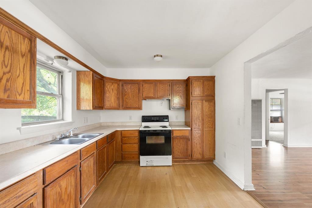 4012 NW 30th Terrace