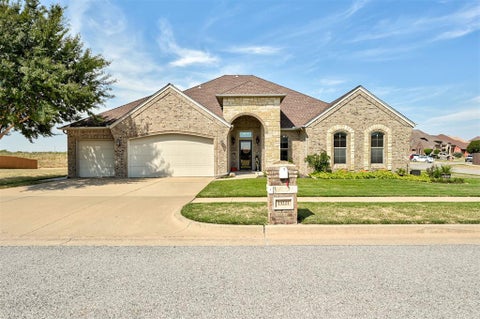 Photo of 13221 Brampton Way, Yukon, OK 73099 (MLS # 1250901)