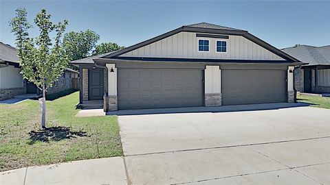 Photo of 11214 Burnham Avenue, Oklahoma City, OK 73114 (MLS # 1229863)