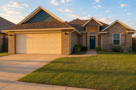Photo of 8909 SW 42nd Street, Oklahoma City, OK 73179 (MLS # 1228862)