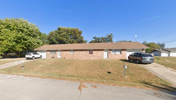 312 W HAYES ST, SHAWNEE, OK 74801 - Image 5b4d23ff45580edf52230df2eac32df3/1095257035