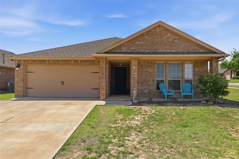 Photo of 11320 NW 94th Street, Yukon, OK 73099 (MLS # 1229585)