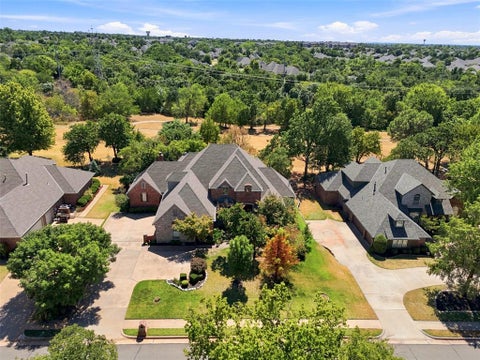 Photo of 432 Hollowdale, Edmond, OK 73003 (MLS # 1248295)