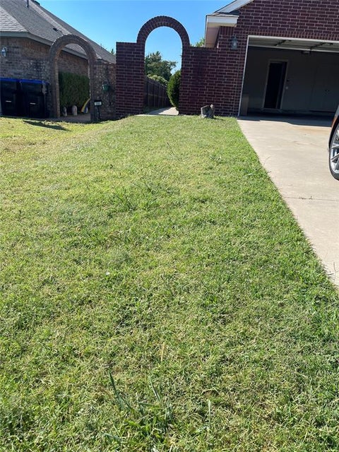 Photo of 264 Woodbriar Road, Noble, OK 73068 (MLS # 1237496)