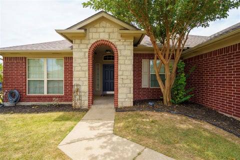 Photo of 2500 NW 180th Street, Edmond, OK 73012 (MLS # 1241739)
