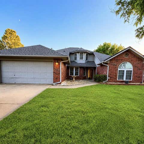 Photo of 1017 Blue Ridge Drive, Edmond, OK 73003 (MLS # 1244764)