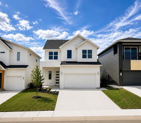 Photo of 2532 NW 131st Street, Oklahoma City, OK 73120 (MLS # 1228157)